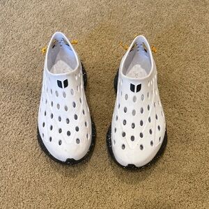 Mens Kane Revive - Active Recovery Shoes